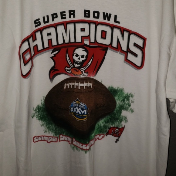 New dead stock Tampa Bay Buccaneers superbowl - Picture 2 of 3